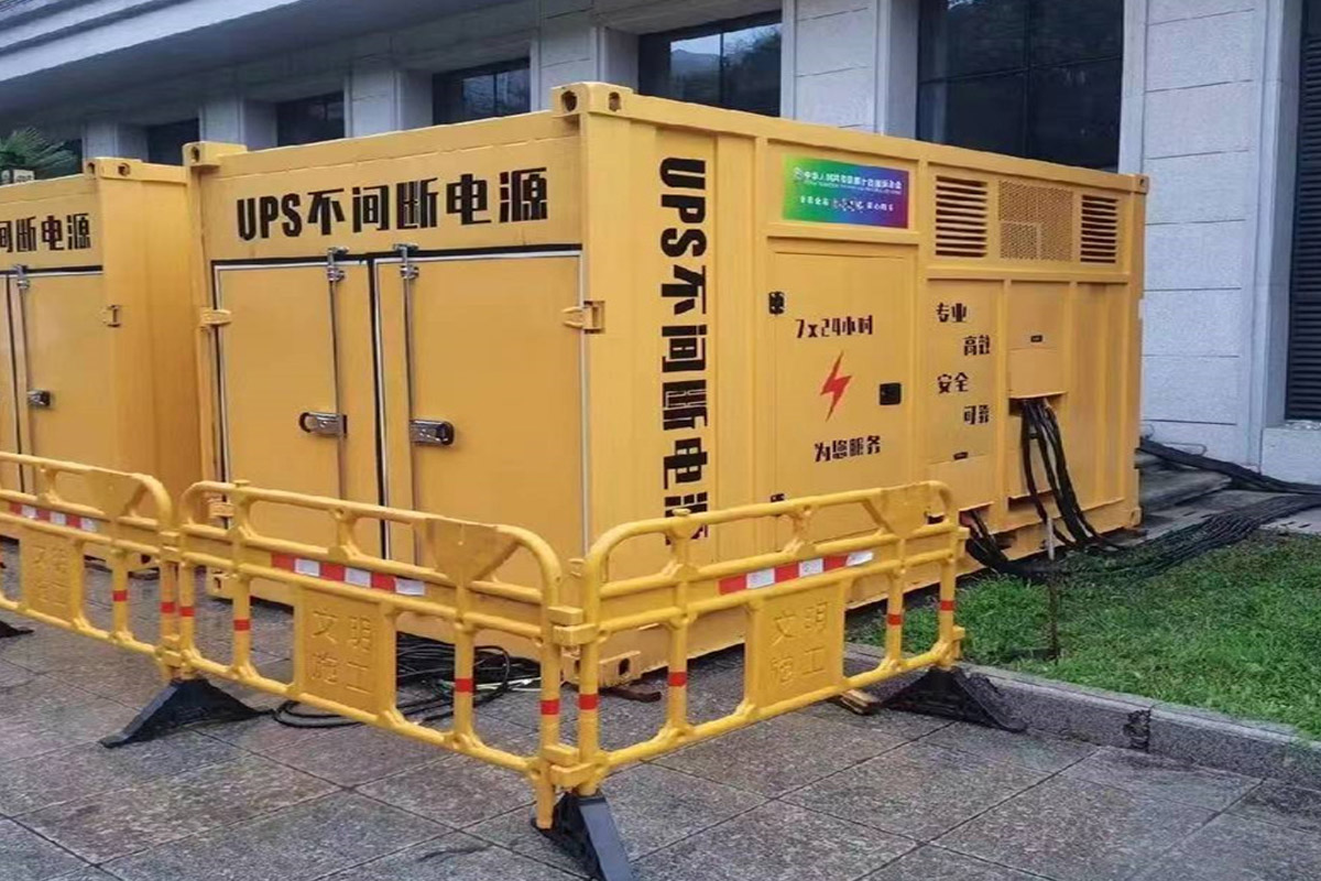 巩留发电机租赁施工现场